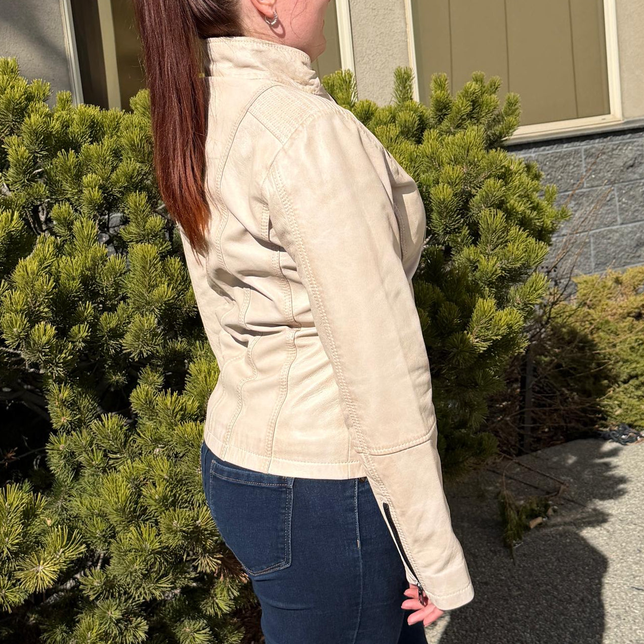 Women's Classic Sheep Leather Jacket. Standing Collar with Studs, 4 Zippered Pockets & Shoulder Accent Stitching