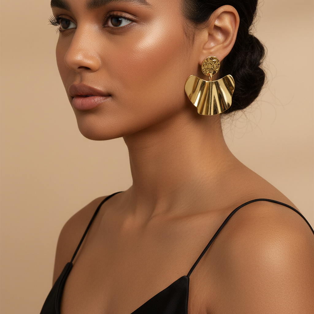 Textured Scallop Circle Earrings