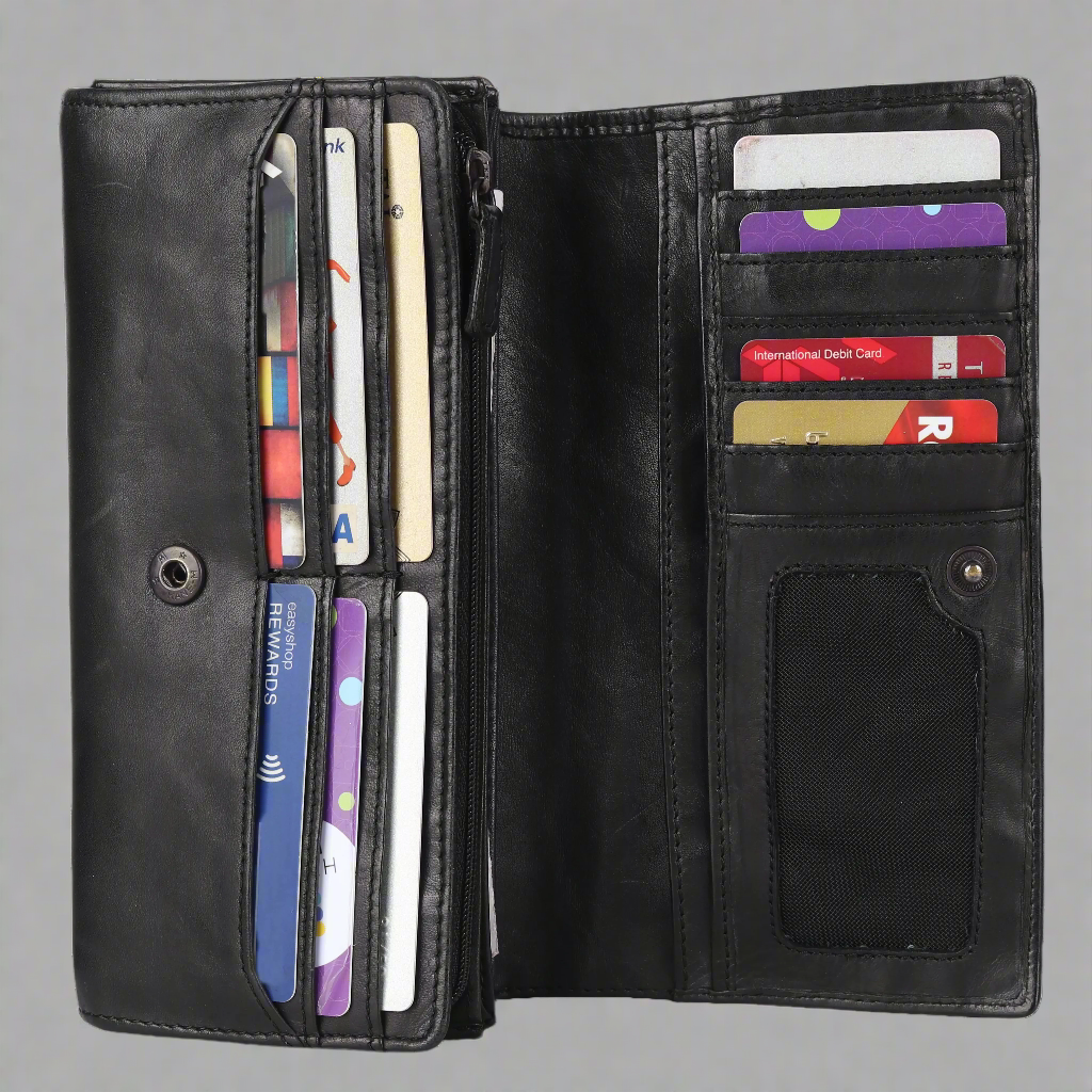 MET Women's Square Tab Leather Wallet