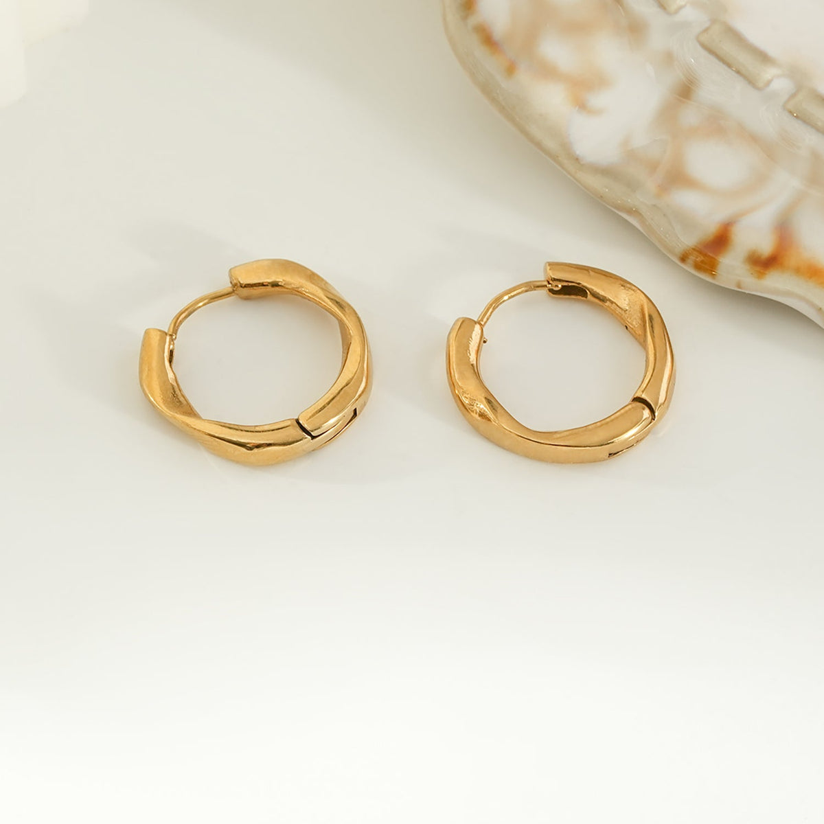 ARIDAMA Gold: Mid-Size Vintage Inspired Twisted Hoop Earrings