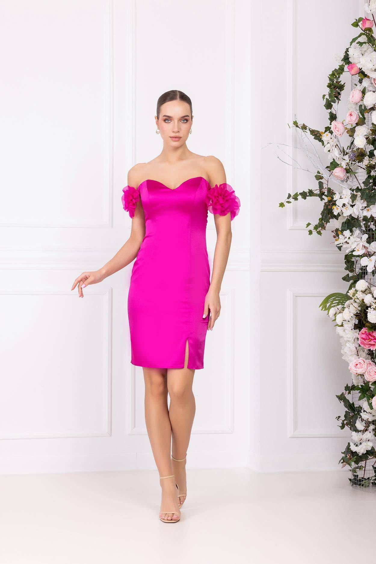 Off-shoulder Floral Satin Short Dress with a Slit - Fuchsia