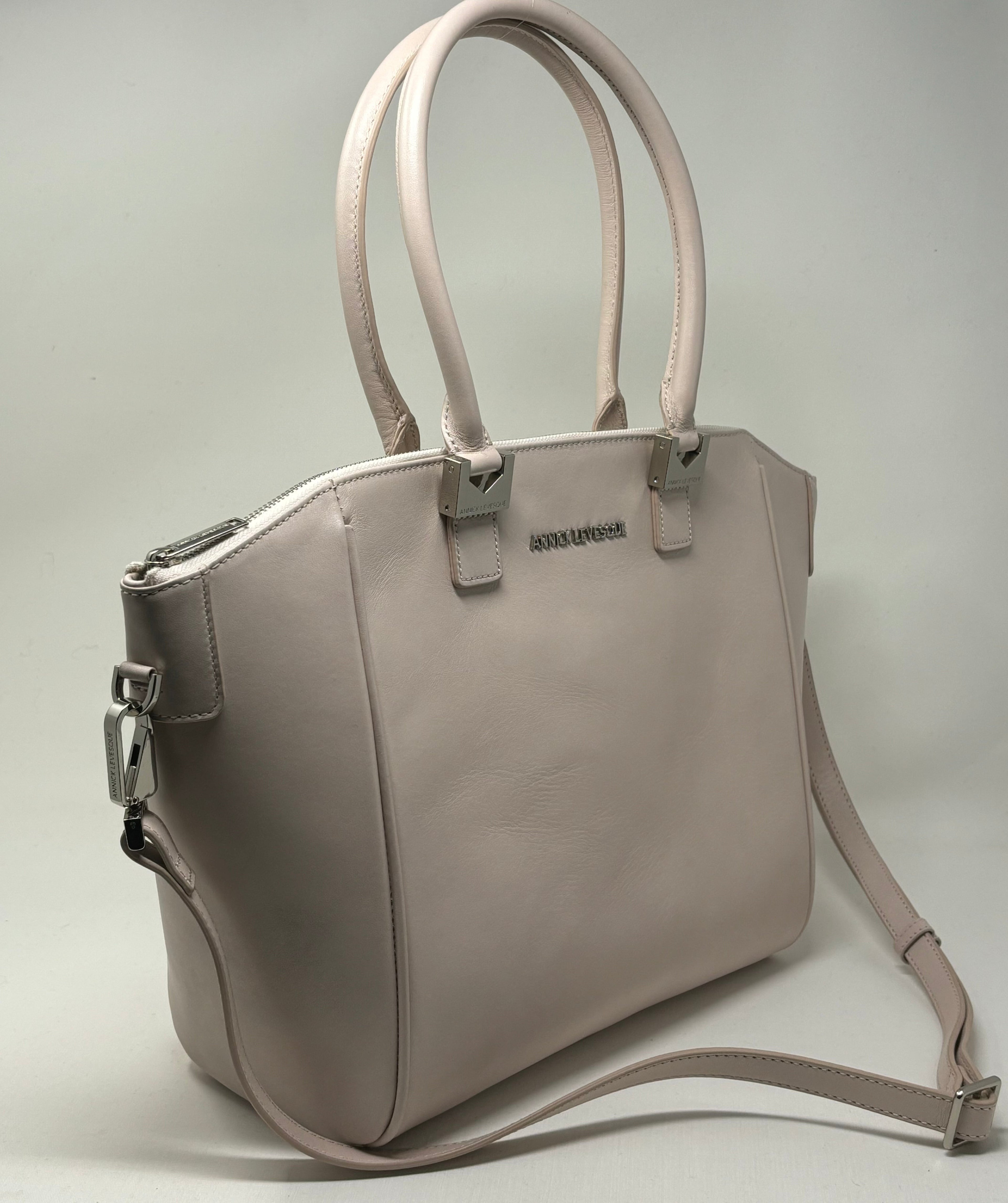 Sac à Main en Cuir rose blush | Mona Moyen