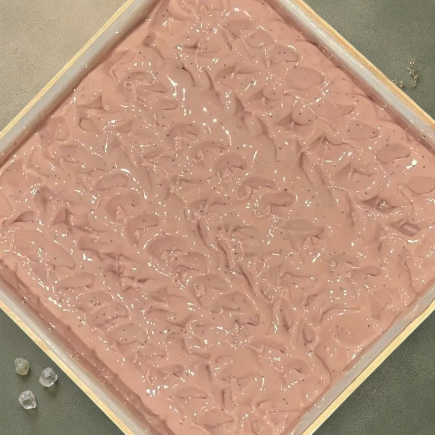 Savon exfoliant LILI melon, rhubarbe & pavots