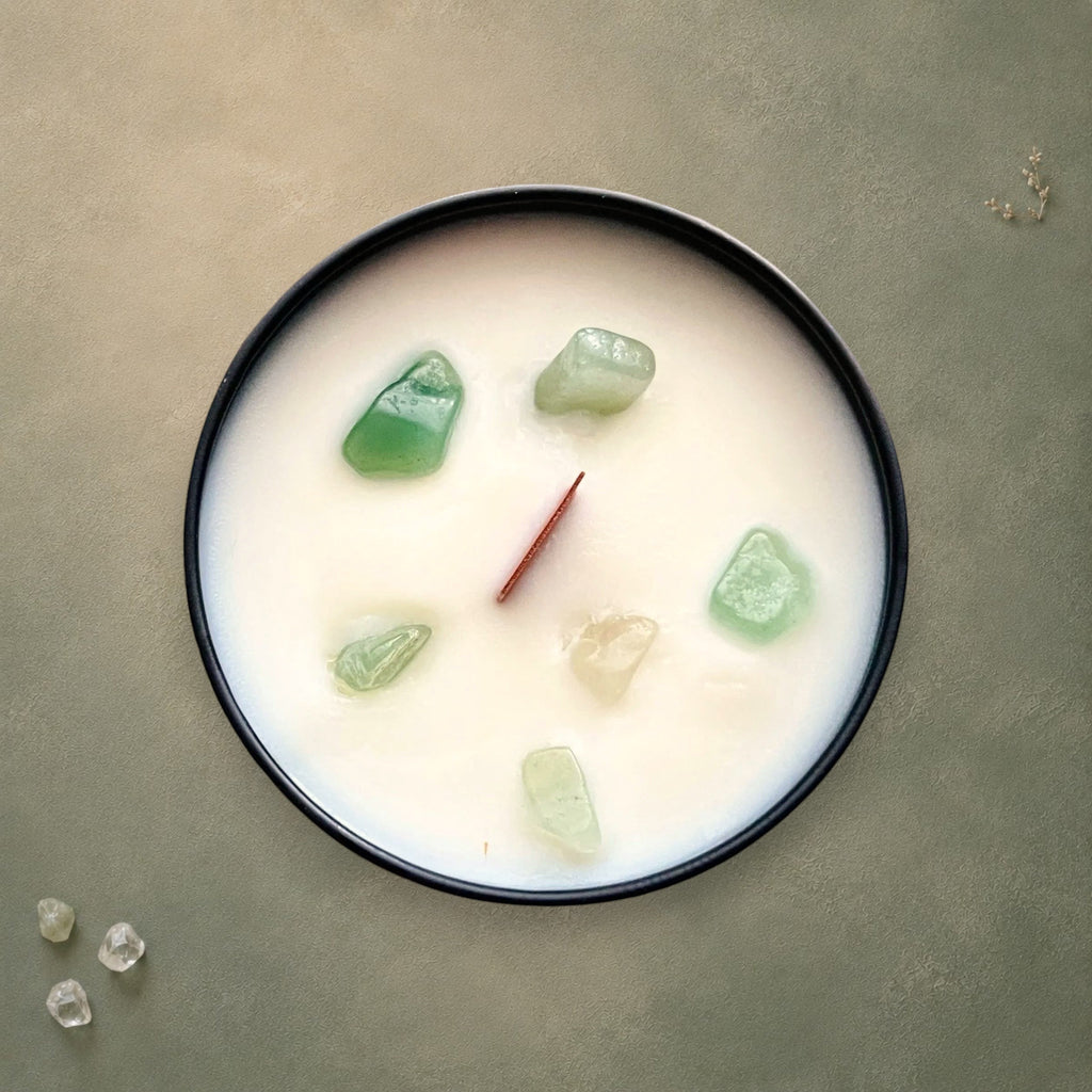 Bougie avec pierres IRÈNE sauge & aventurine