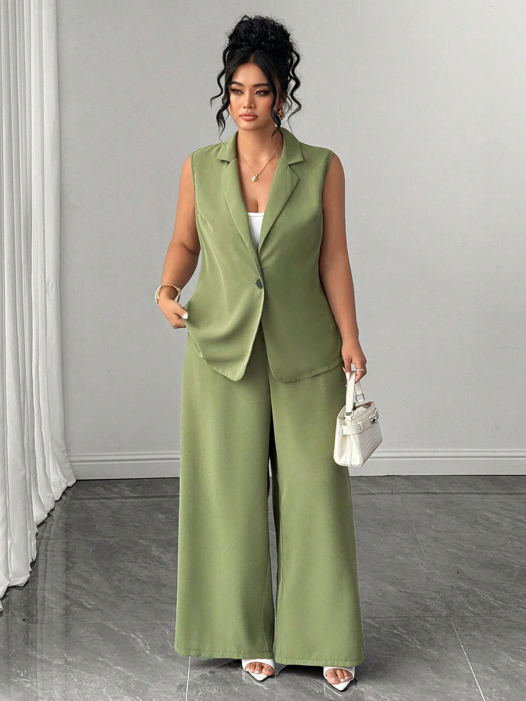 GlowEve CURVE Women's Plus Size Sleeveless Blazer Vest, Wide Leg Long Pants And Camisole Set, Gentle And Cool 3-Piece Outfit For Outing, Commuting, Dating, Gathering, Light Business, Casual Streetwear, Easy To Match