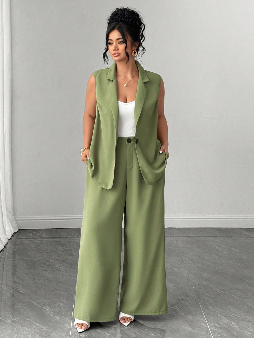 GlowEve CURVE Women's Plus Size Sleeveless Blazer Vest, Wide Leg Long Pants And Camisole Set, Gentle And Cool 3-Piece Outfit For Outing, Commuting, Dating, Gathering, Light Business, Casual Streetwear, Easy To Match