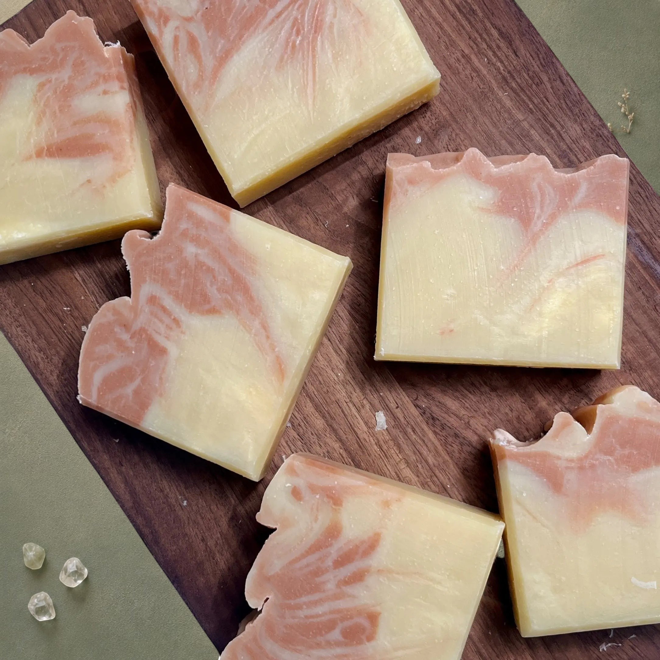 Savon à l'argile rouge ULRICK gingembre & pamplemousse