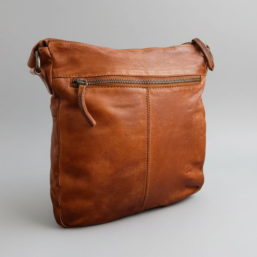 MET Front Organizer Crossbody Bag