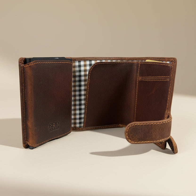 Greenwood Leather Men's Trifold Wallet. Quick-Access Pop-Up Card Ejector