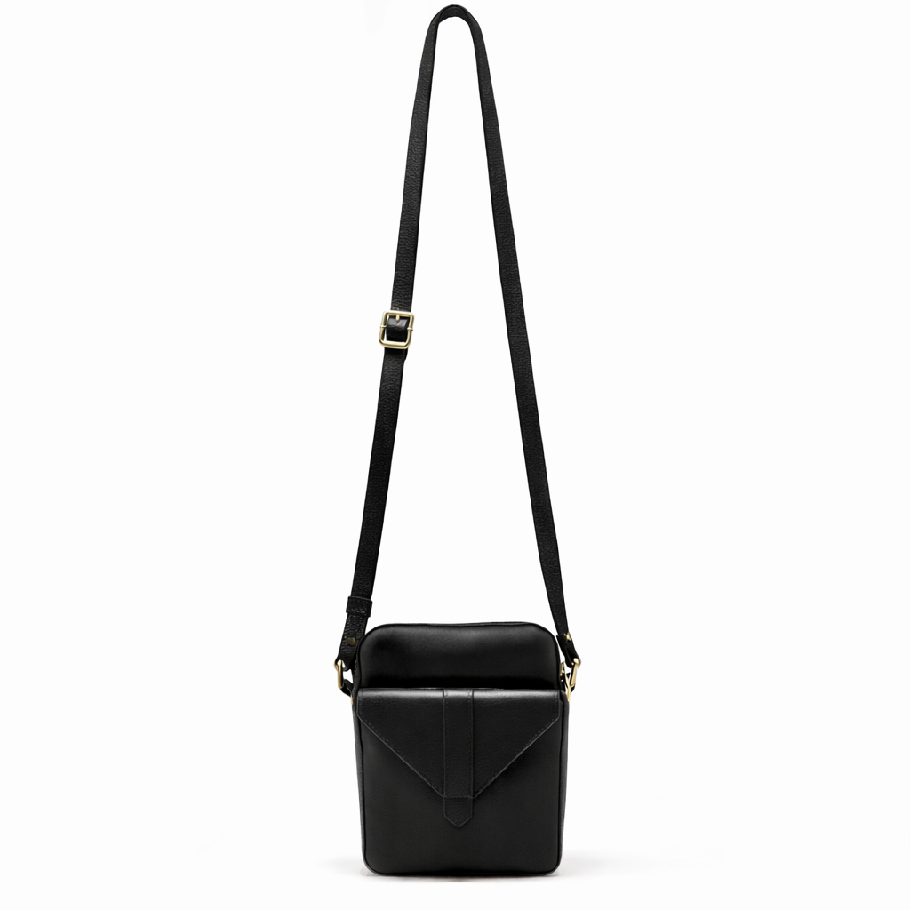 Petit sac en cuir noir — Nadine PRÉCOMMANDE 4 à 8 semaines