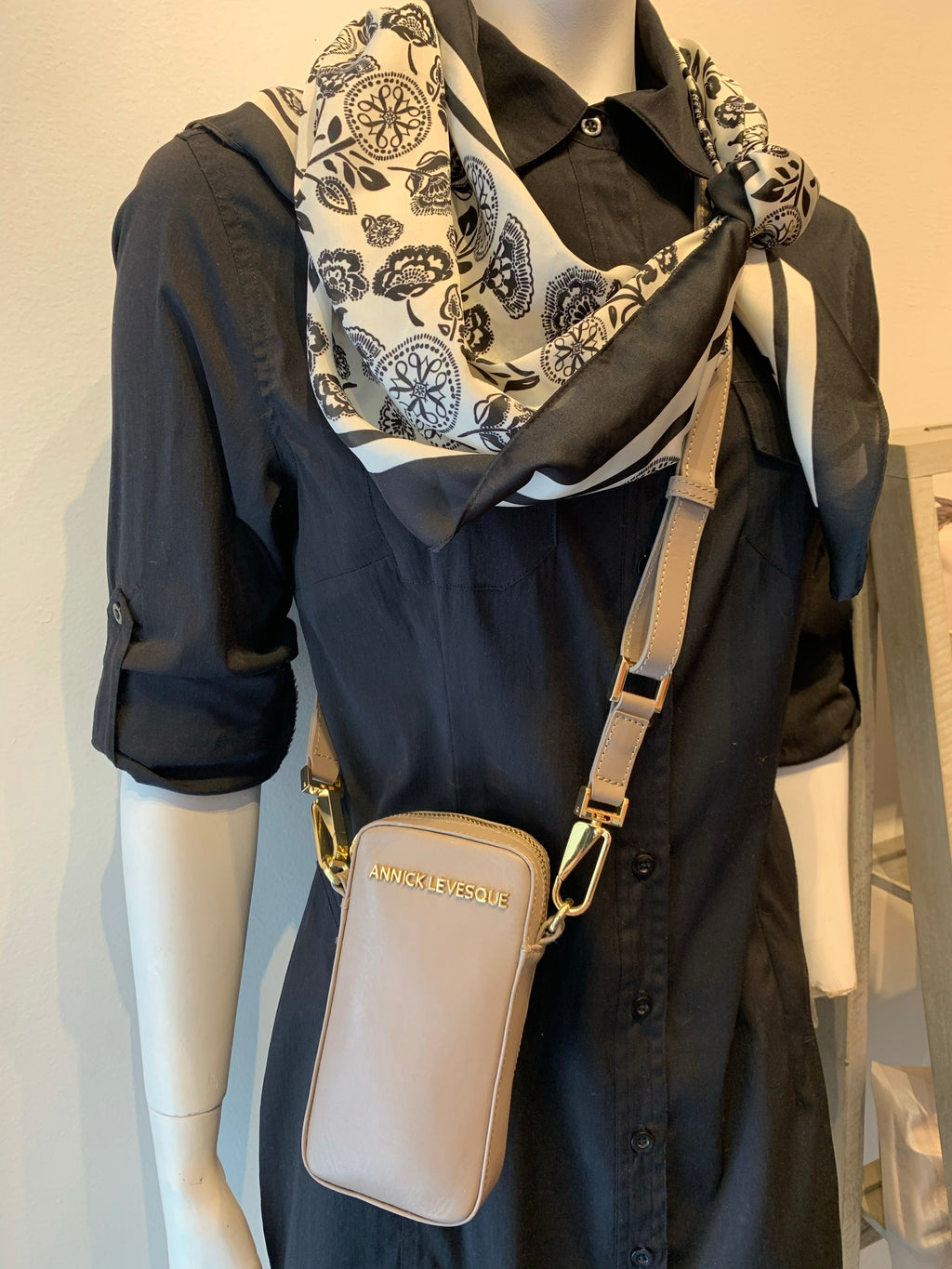 Petit Sac à bandoulière en Cuir Véritable Taupe, Marie-Pierre