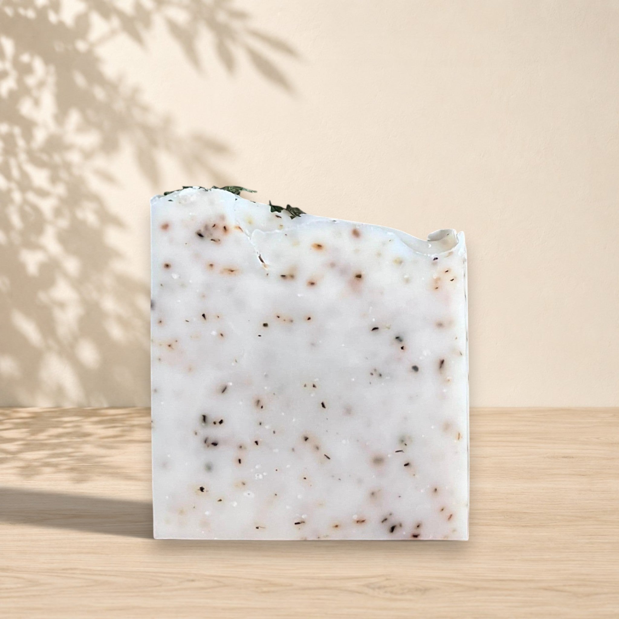 Savon exfoliant PASHA arbre à thé et menthe poivrée